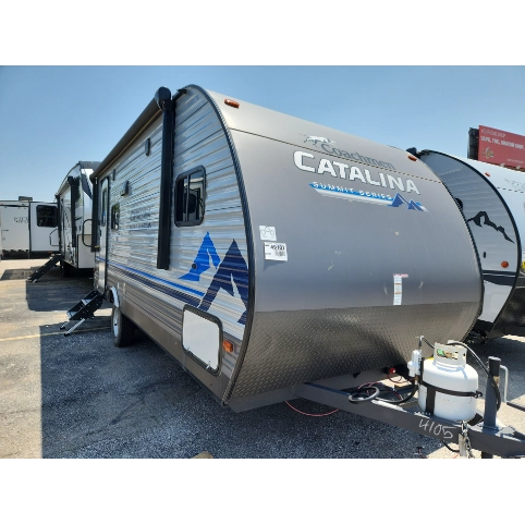 Exterior of Coachmen Catalina Summit Series 7, trim 184fqs
