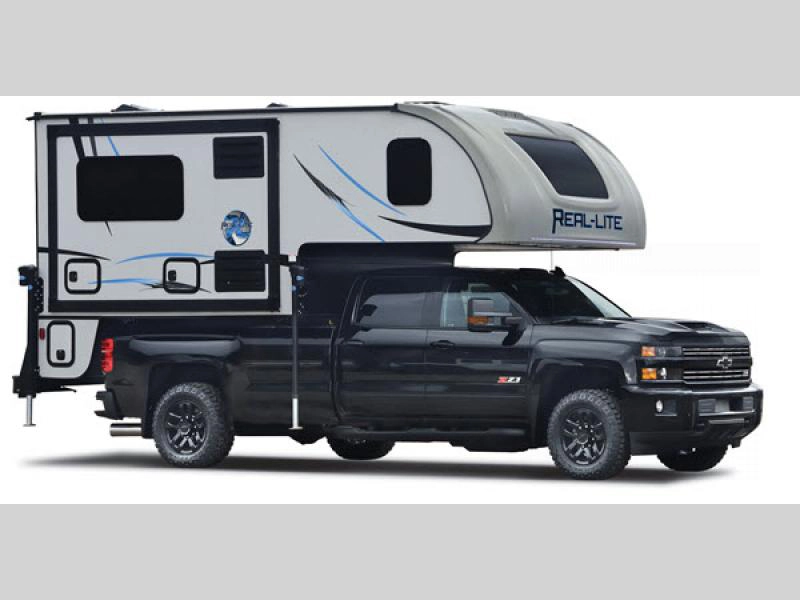 Palomino Real-Lite truck camper exterior